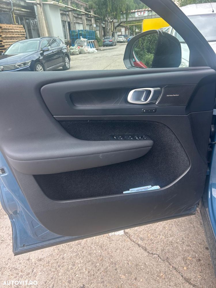 Volvo C40 Recharge Twin Motor AWD Ultimate - 7