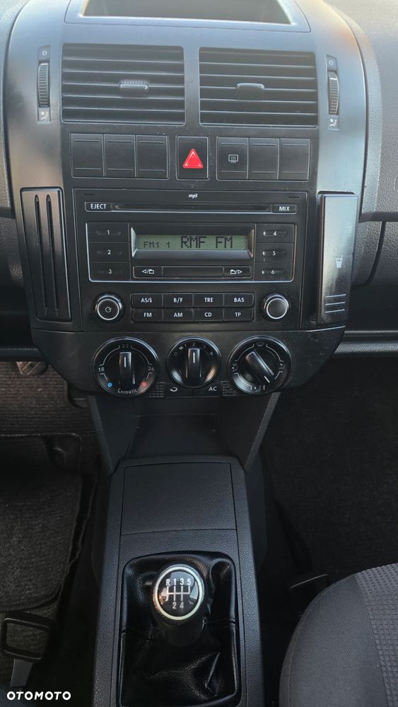 Volkswagen Polo - 12