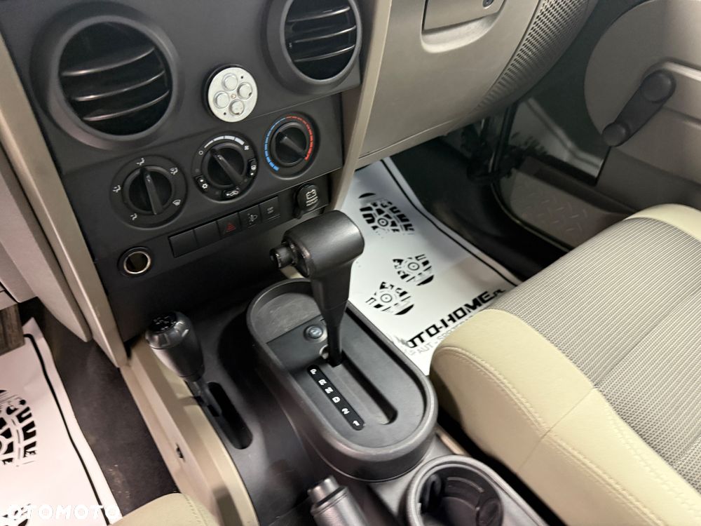 Jeep Wrangler - 15