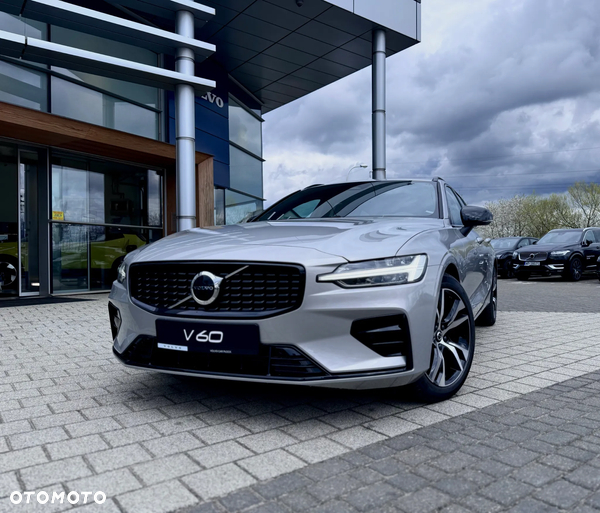 Volvo V60 B4 B Plus Dark