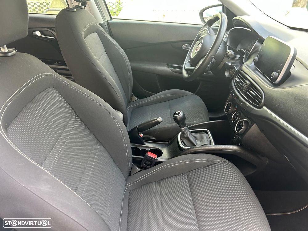 Fiat Tipo Station Wagon 1.3 M-Jet Street - 12