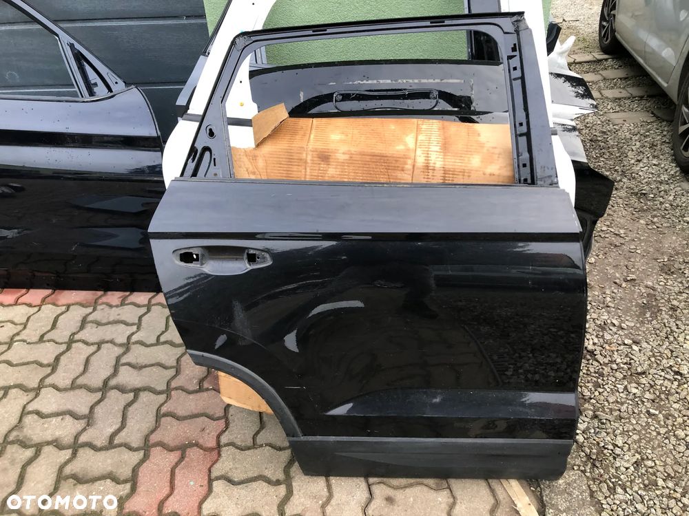 Drzwi prawe prawy tył Seat Ateca 575 16- - 2