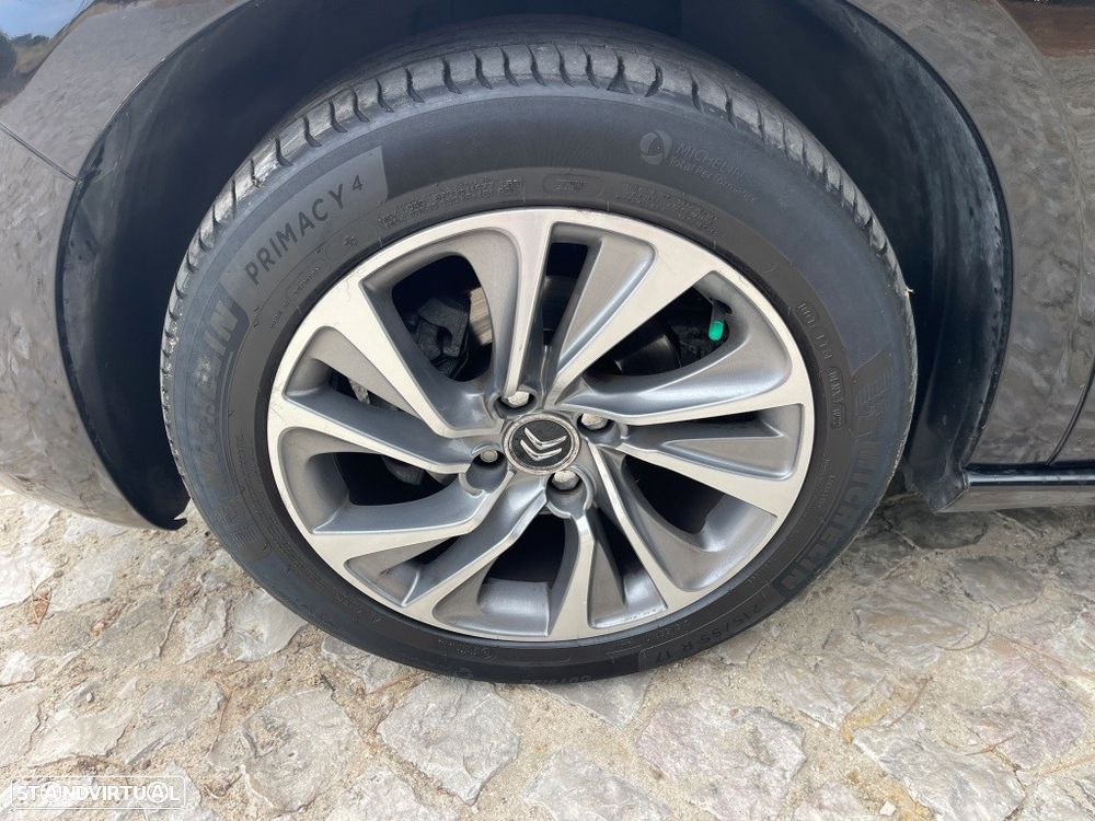 Citroën DS4 1.6 e-HDi So Chic CMP6 - 9