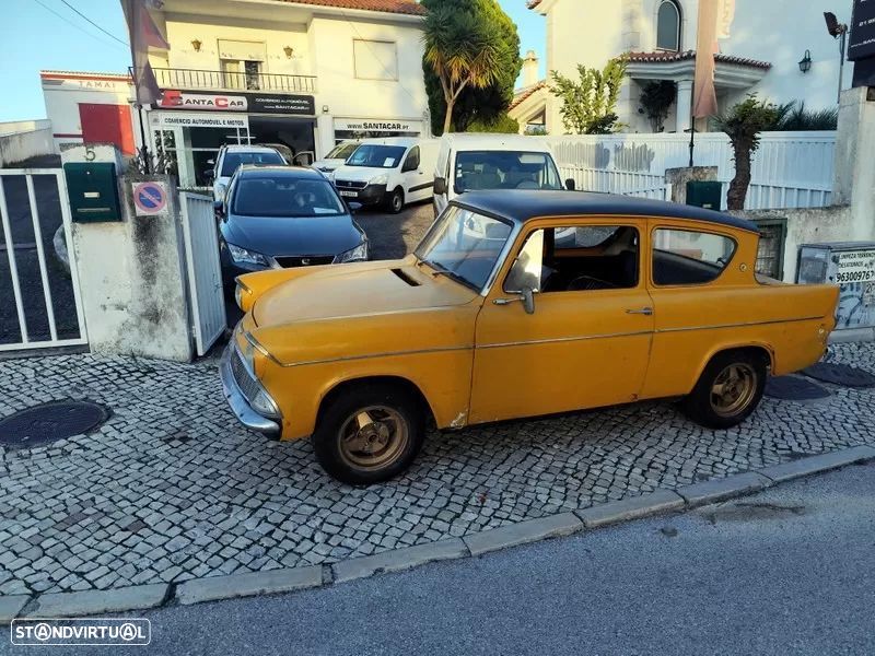 Ford Anglia - 2