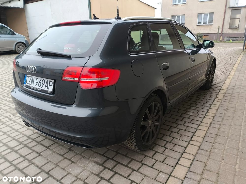 Audi A3 Sportback 2.0 TDI DPF Quattro Ambition - 9