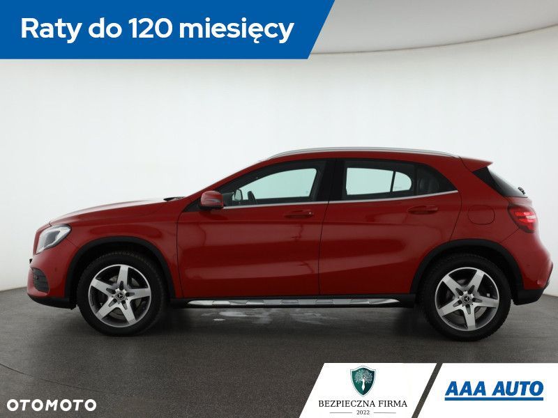 Mercedes-Benz GLA - 3
