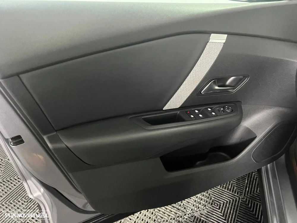 Citroën C4 1.2 PureTech Shine EAT8 - 12