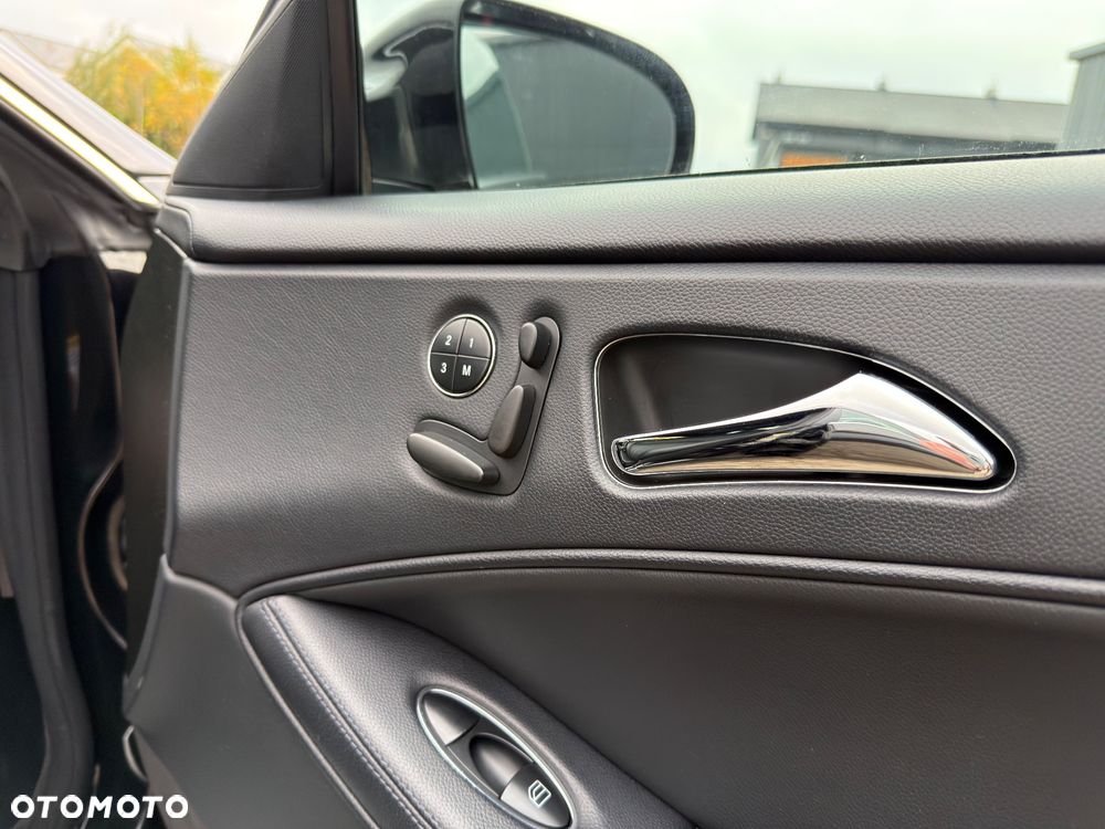 Mercedes-Benz CLS - 29