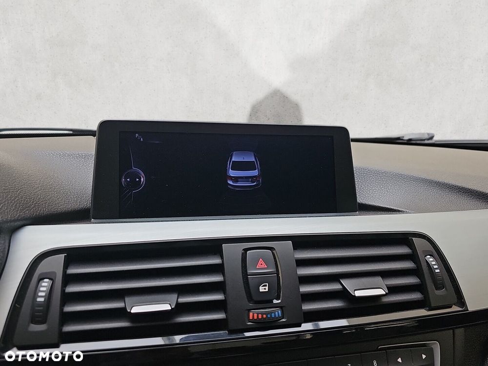 BMW Seria 3 335i xDrive Sport Line - 20