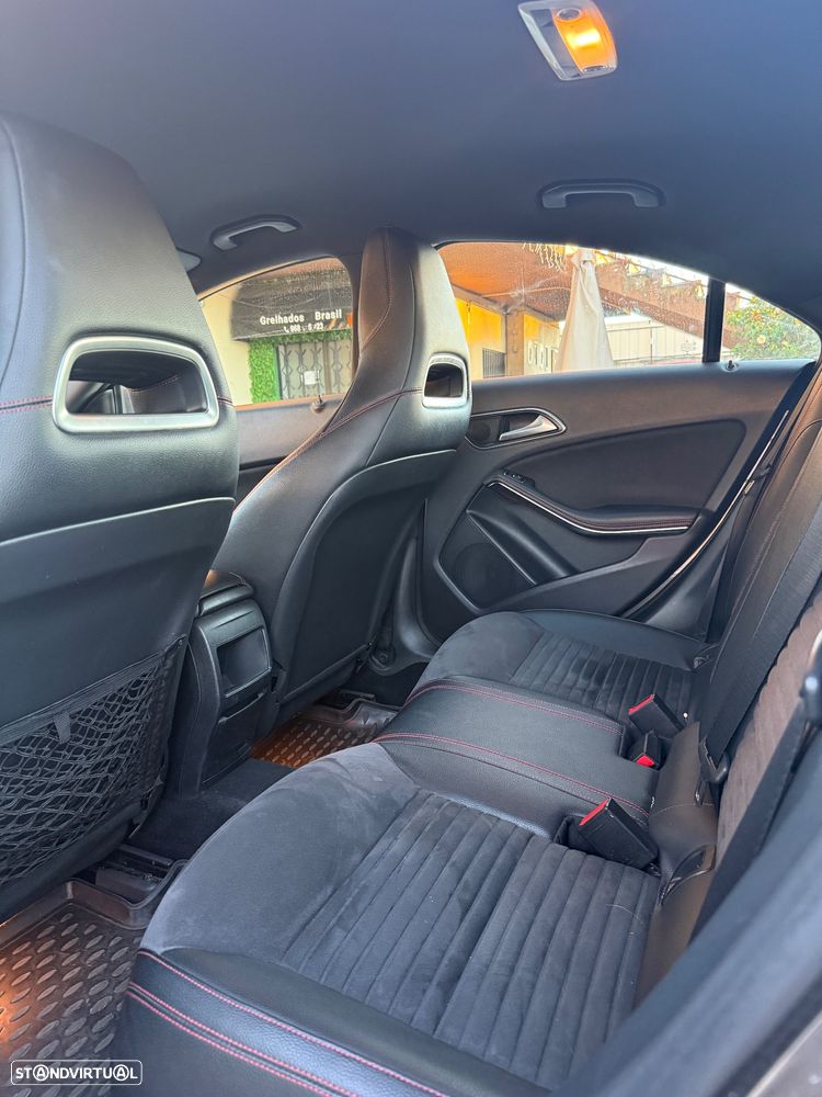 Mercedes-Benz CLA 180 CDI AMG Line - 17