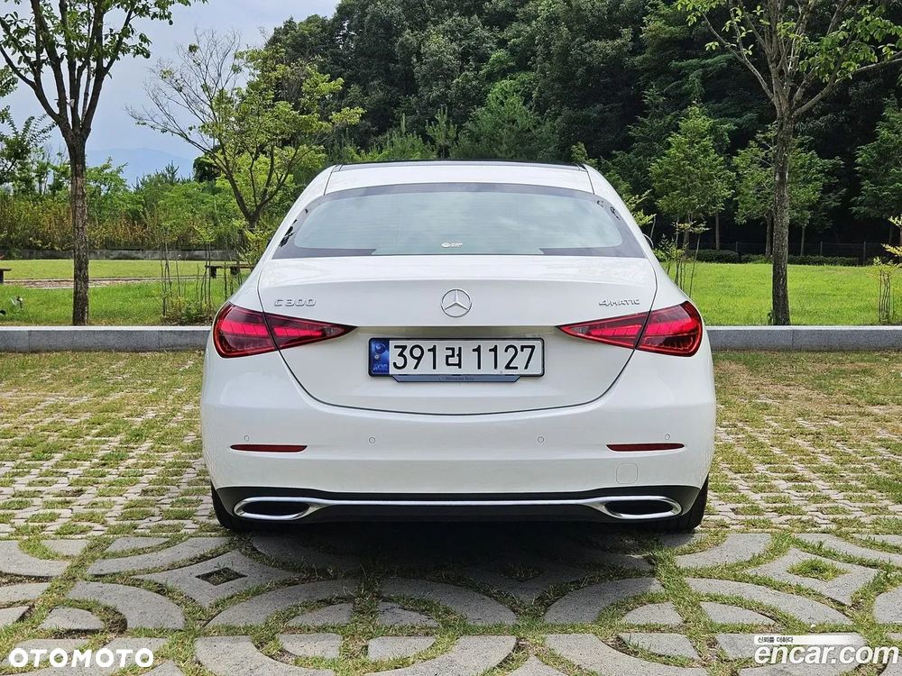 Mercedes-Benz Klasa C 300 4Matic 9G-TRONIC Avantgarde - 4