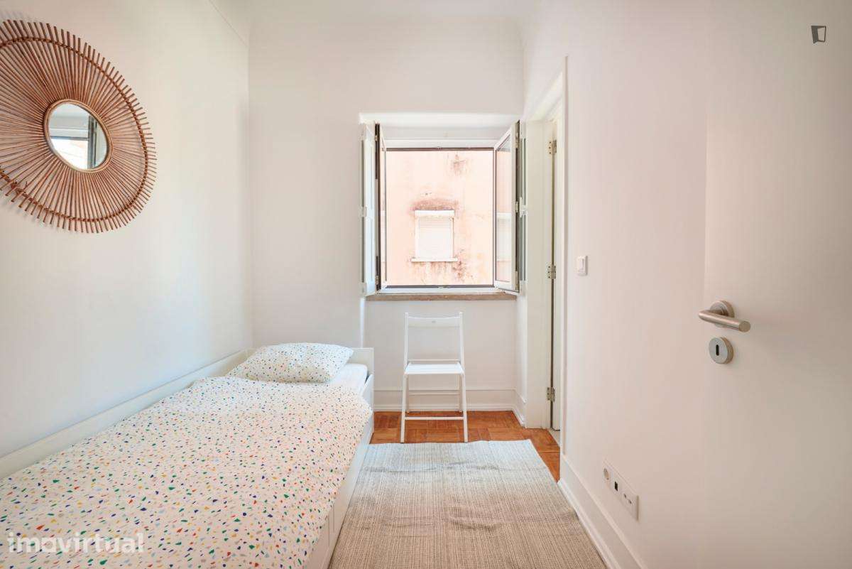 Quarto - localizado em Entrecampos Lisbon - Grande imagem: 2/25