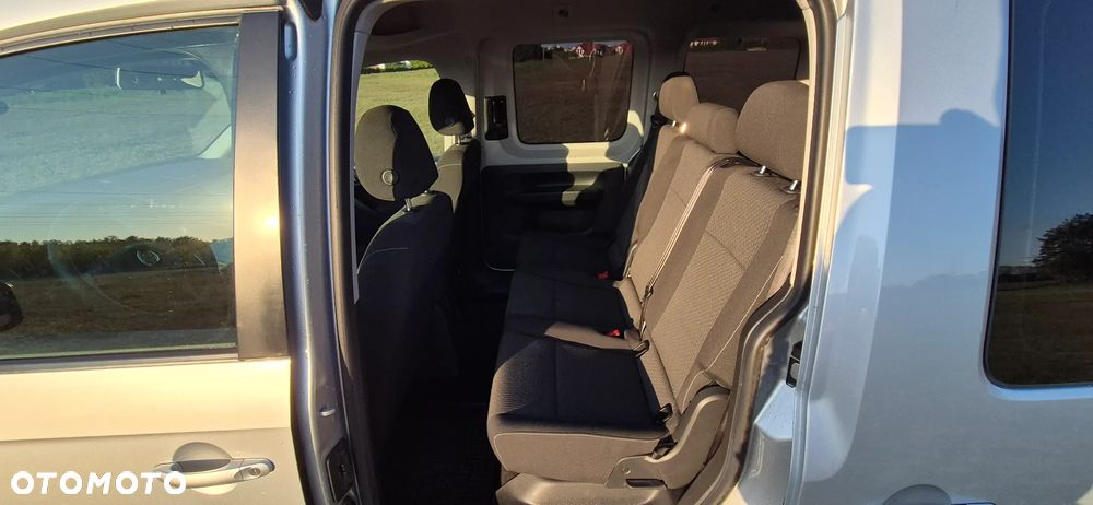 Volkswagen Caddy 2.0 TDI Trendline DSG - 13