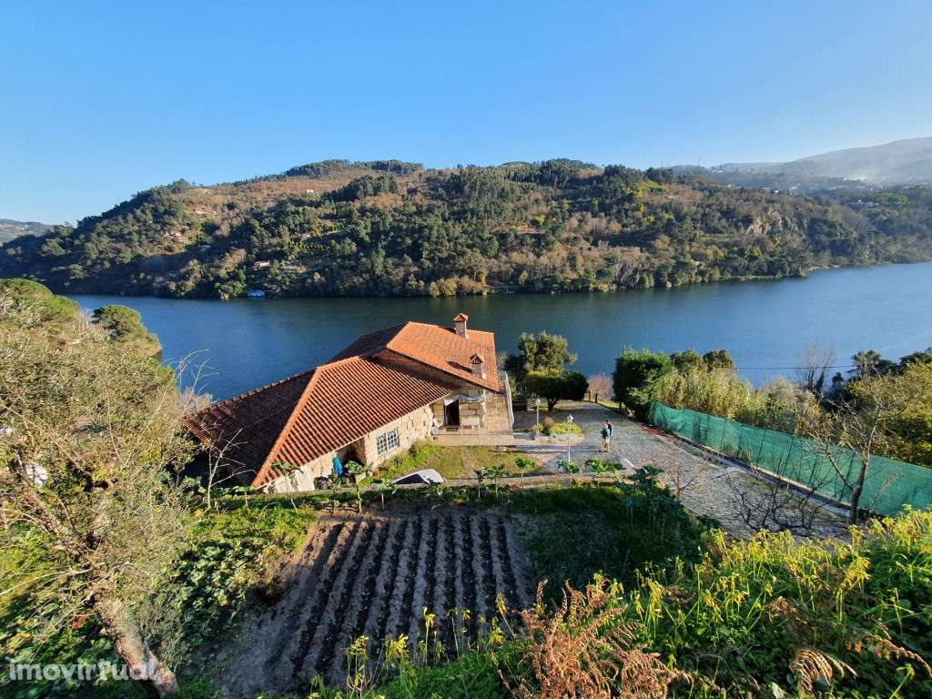 Moradia rústica com vista deslumbrante sobre o Rio Douro - Grande imagem: 2/29