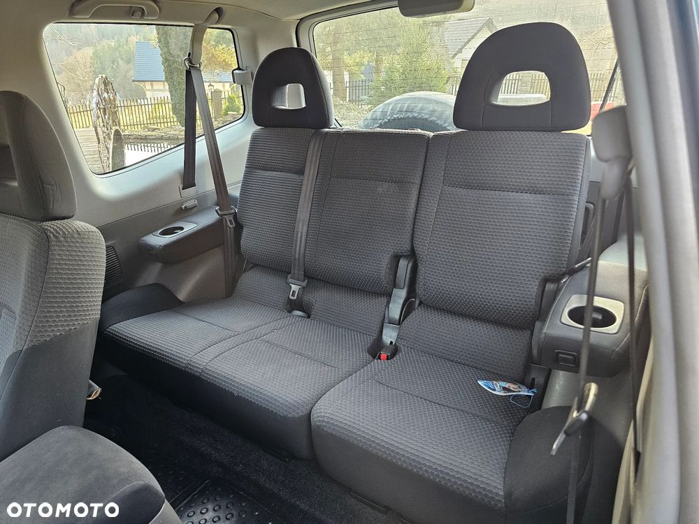 Mitsubishi Pajero - 19