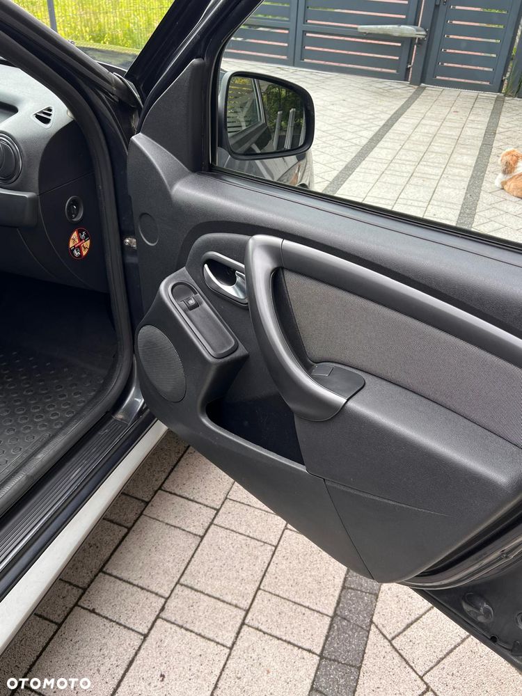 Dacia Duster 1.6 SCe Blackshadow 4x4 S&S - 28