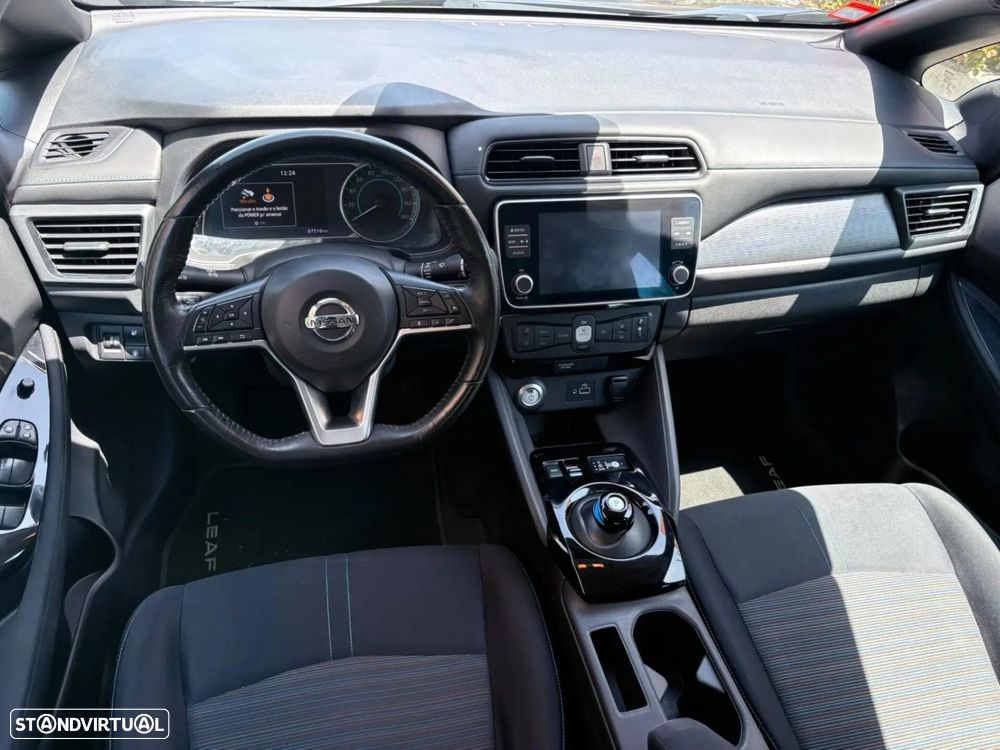 Nissan Leaf N-Connecta - 32
