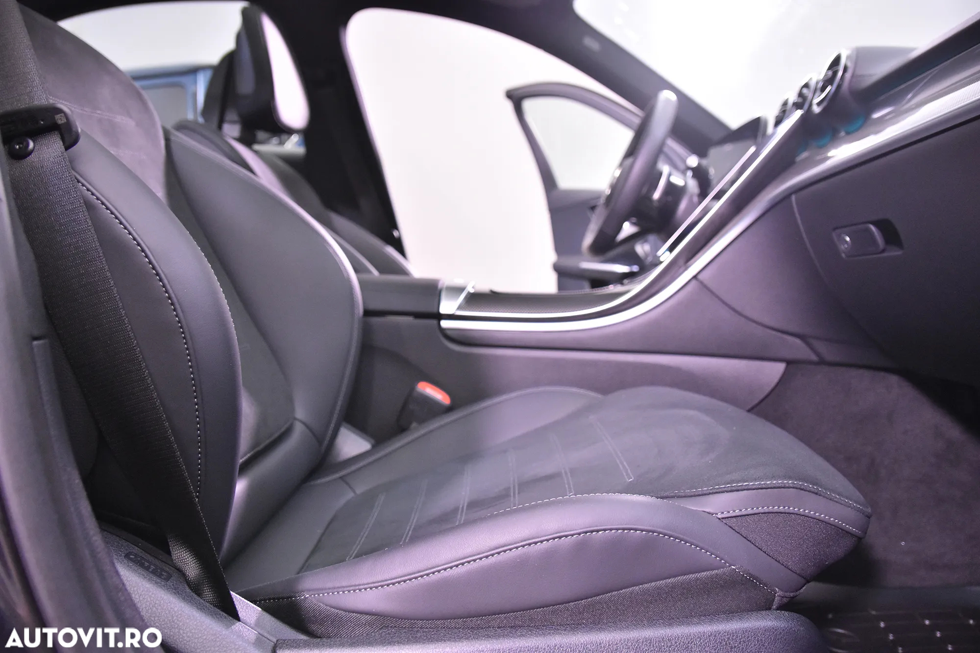Mercedes-Benz C 300 de 9G-TRONIC AMG Line - 11
