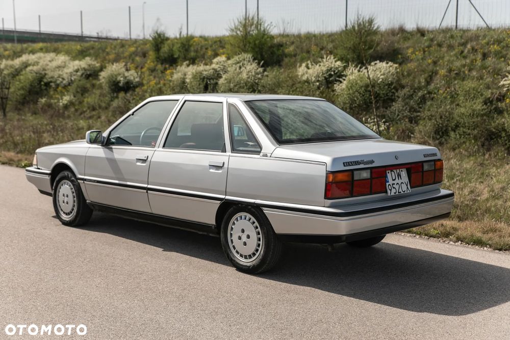 Renault 21 - 16