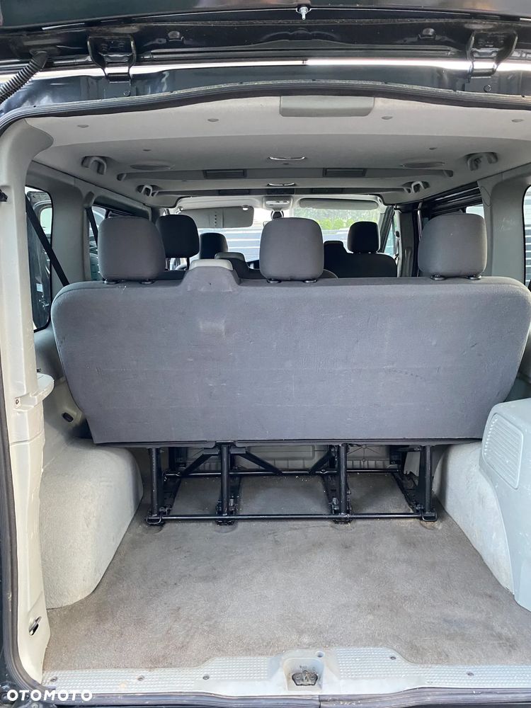 Opel Vivaro - 18