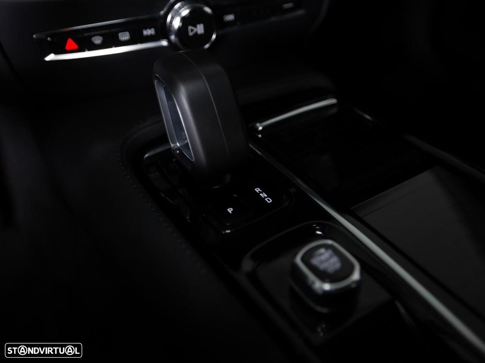 Volvo V60 2.0 T6 AWD TE Core - 17