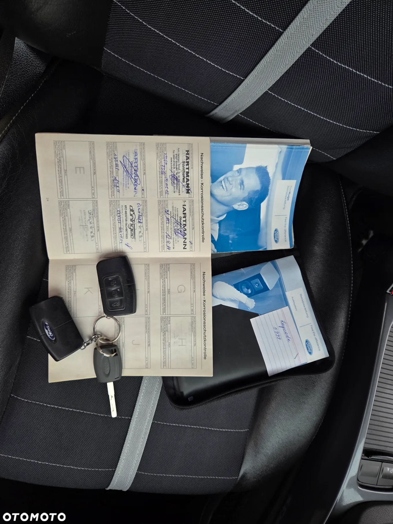 Ford Kuga 2.0 TDCi 4x4 Titanium - 26
