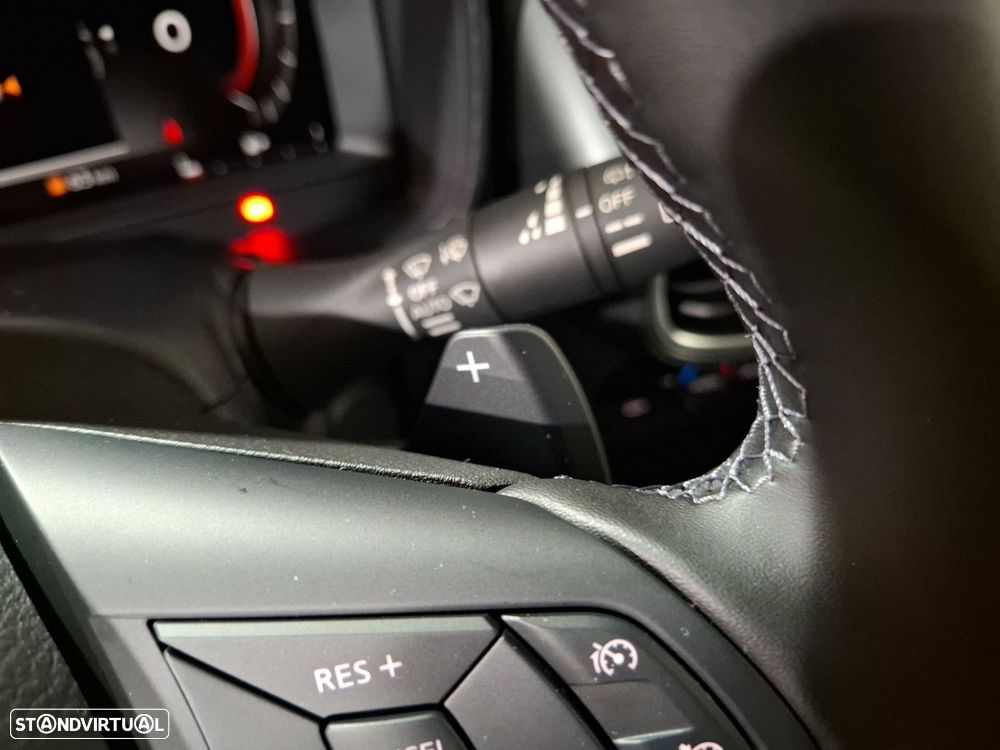 Nissan Juke 1.0 DIG-T N-Connecta DCT - 20