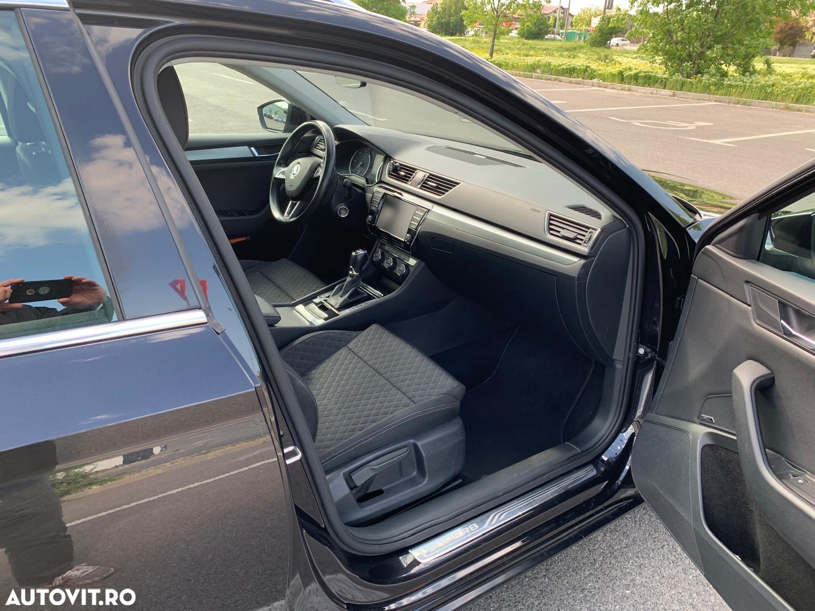 Skoda Superb 2.0 TDI DSG Ambition - 7
