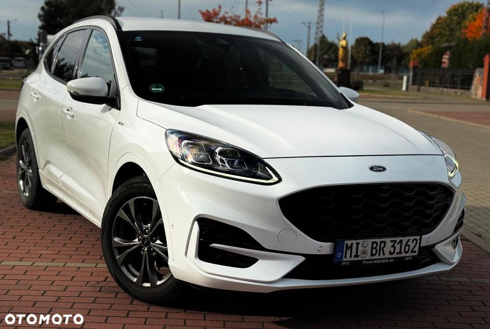 Ford Kuga - 1