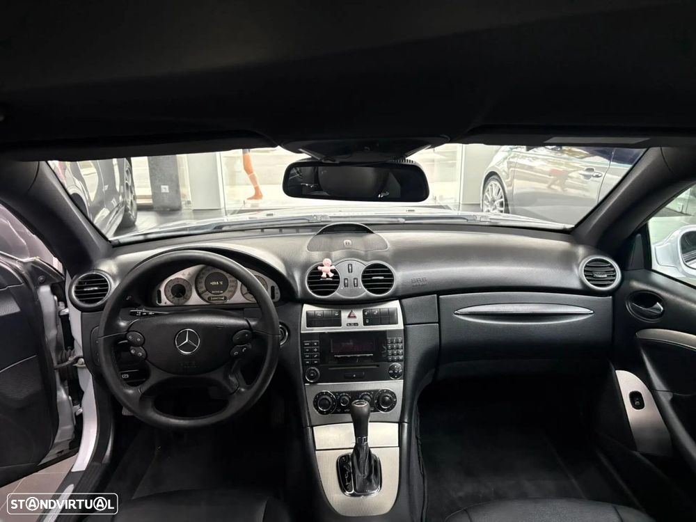Mercedes-Benz CLK 220 CDi Avantgarde Aut. - 15