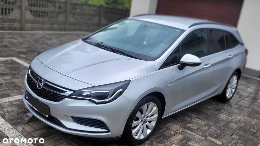 Opel Astra 1.6 CDTI Sport - 1