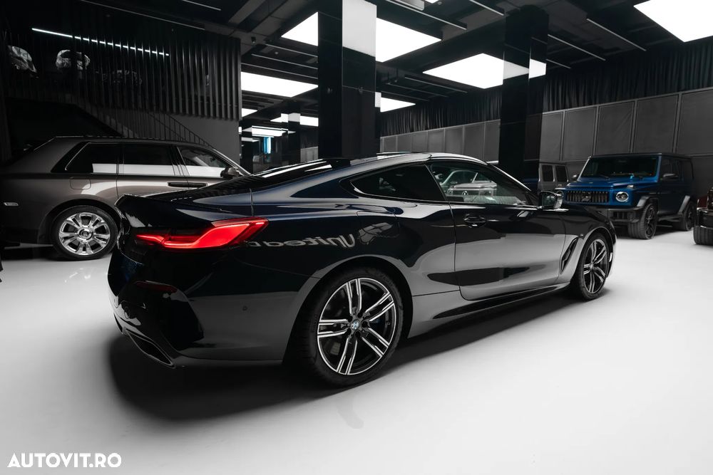 BMW M8 M850i xDrive - 11