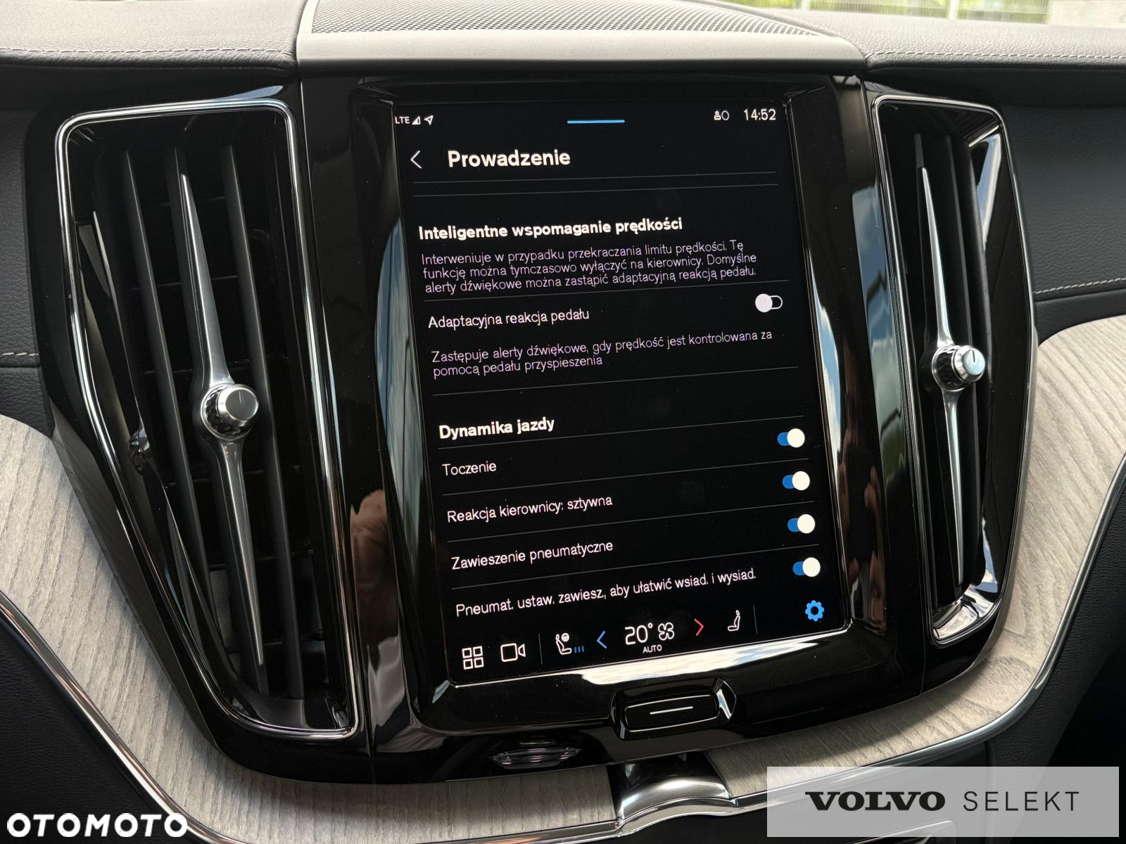 Volvo XC 60 - 30