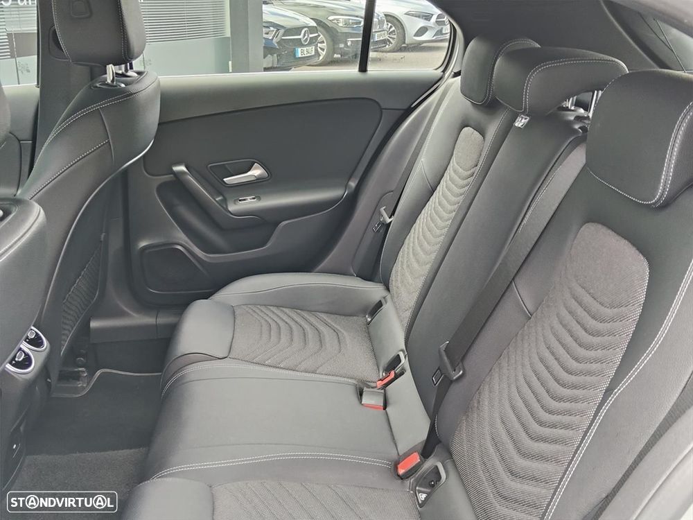 Mercedes-Benz A 200 - 12