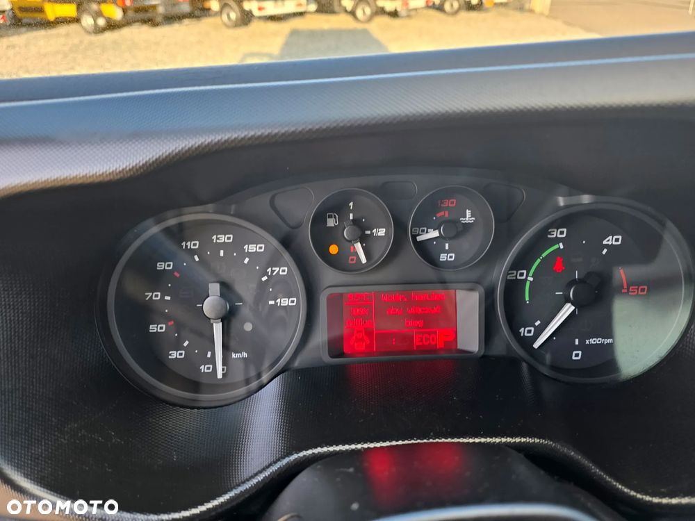 Iveco 35C17 35-170 3,0 HPI 170 KONNY KONTENER 4,2M WINDA CHŁODNIA CARRIER MROŻNIA ZASILANIE ZEWNĘTRZNE KLIMA BLIŻNIAKI DO 3,5T HIMATIC 8 BIEGOWY WEBASTO - 16