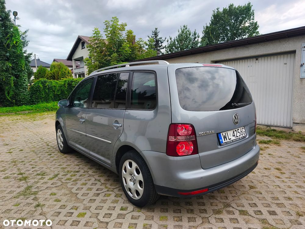 Volkswagen Touran 1.9 TDI DSG Trendline - 8