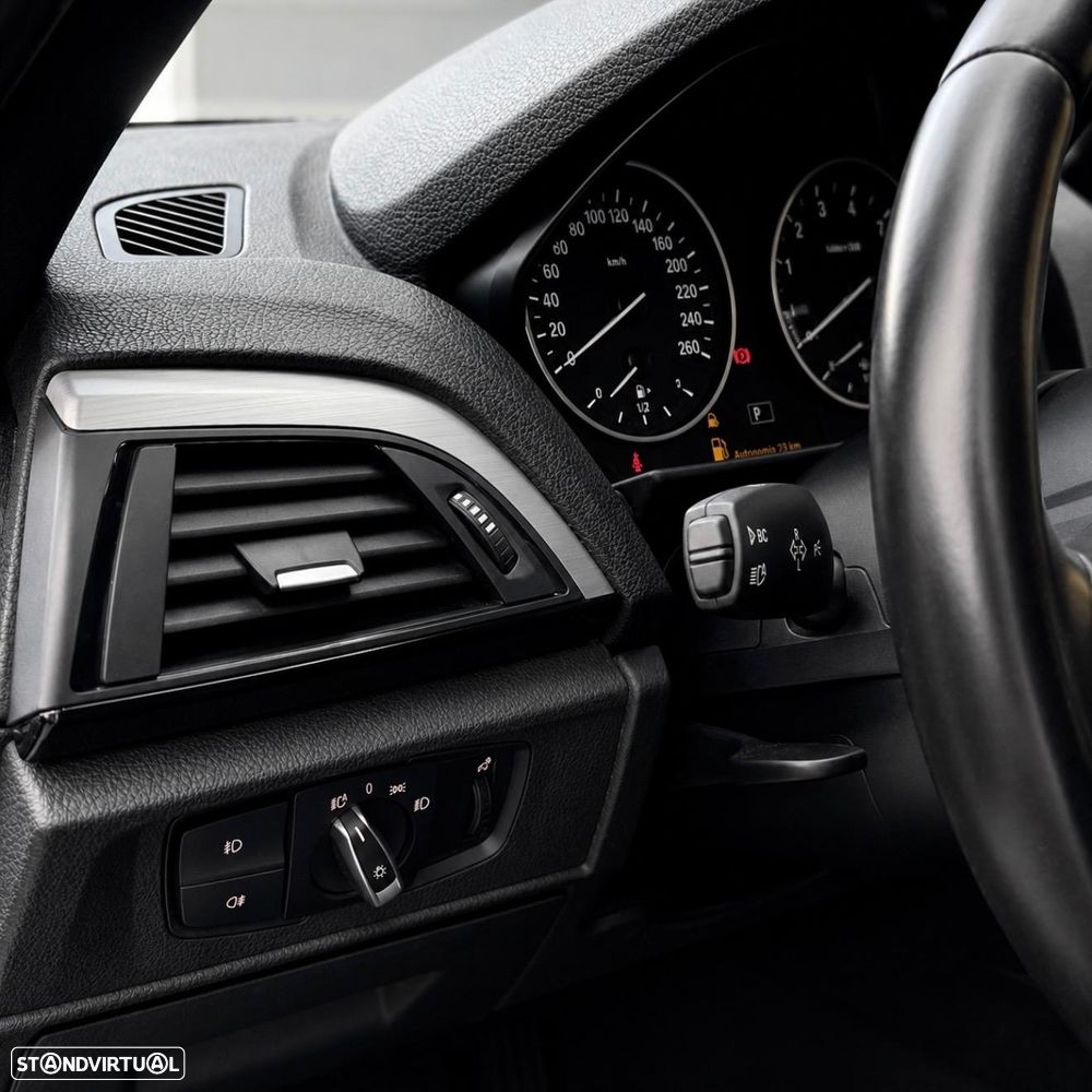 BMW 118 i M Sport - 13