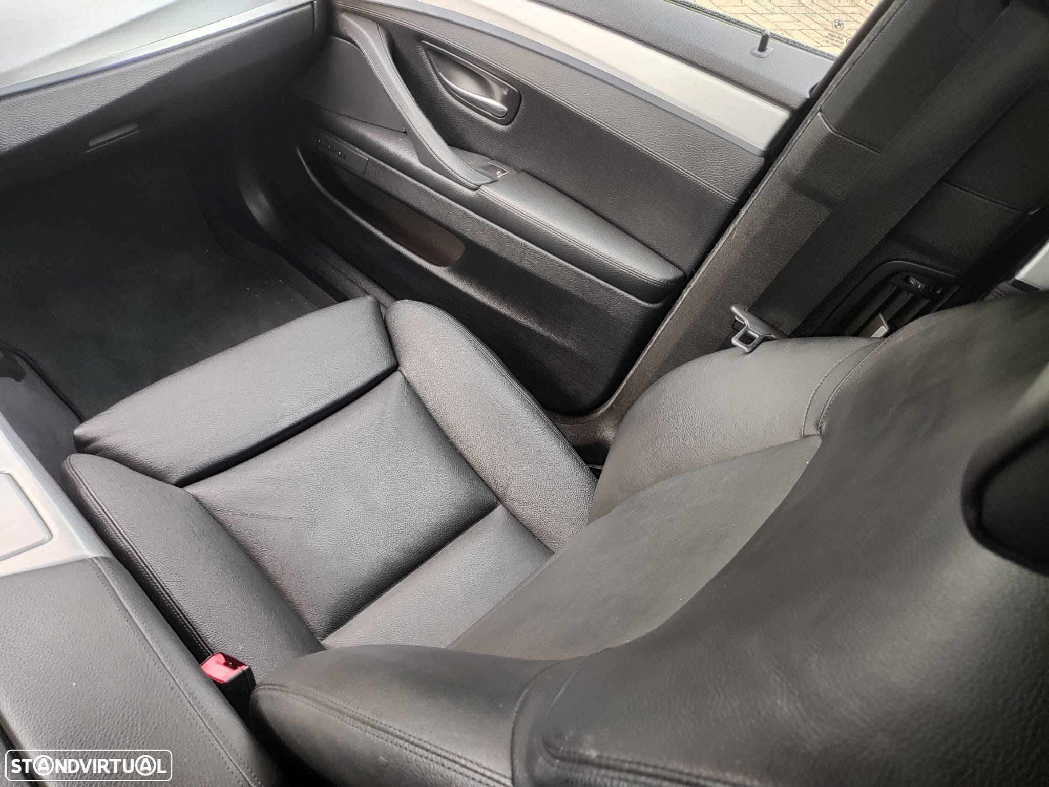 BMW M550d xDrive Auto - 34