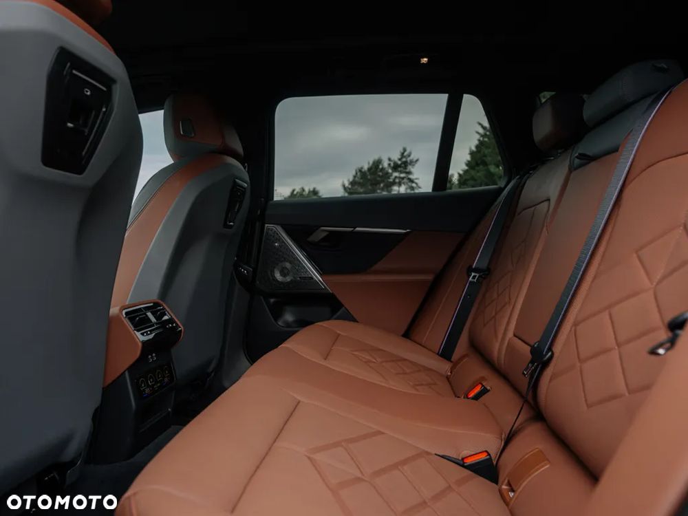 BMW Seria 5 530e xDrive - 14