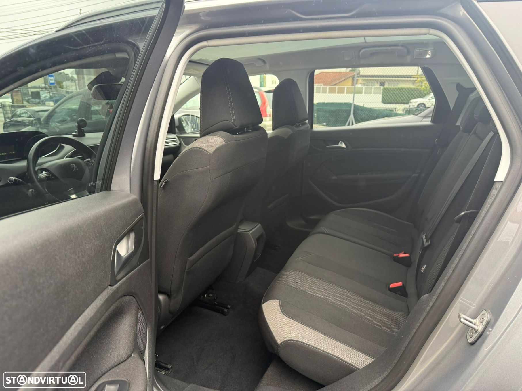 Peugeot 308 SW 1.6 BlueHDi Active J17 - 11