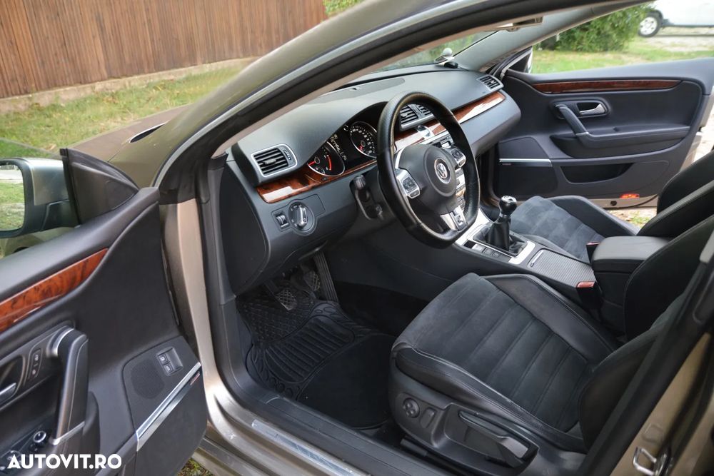 Volkswagen Passat CC 2.0 TDI Individual - 19