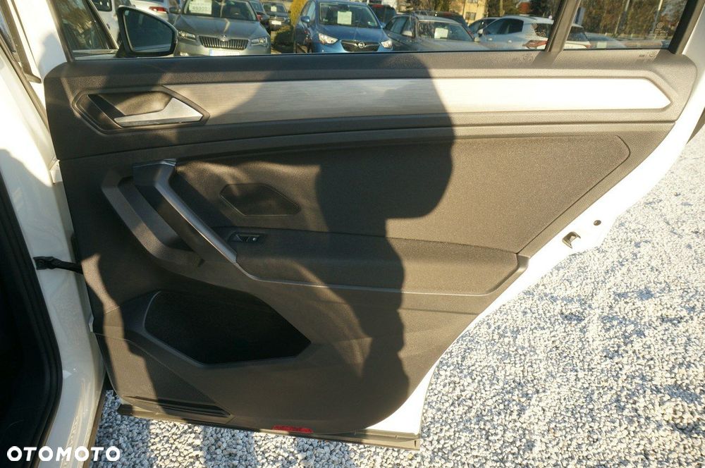 Volkswagen Tiguan Allspace - 32