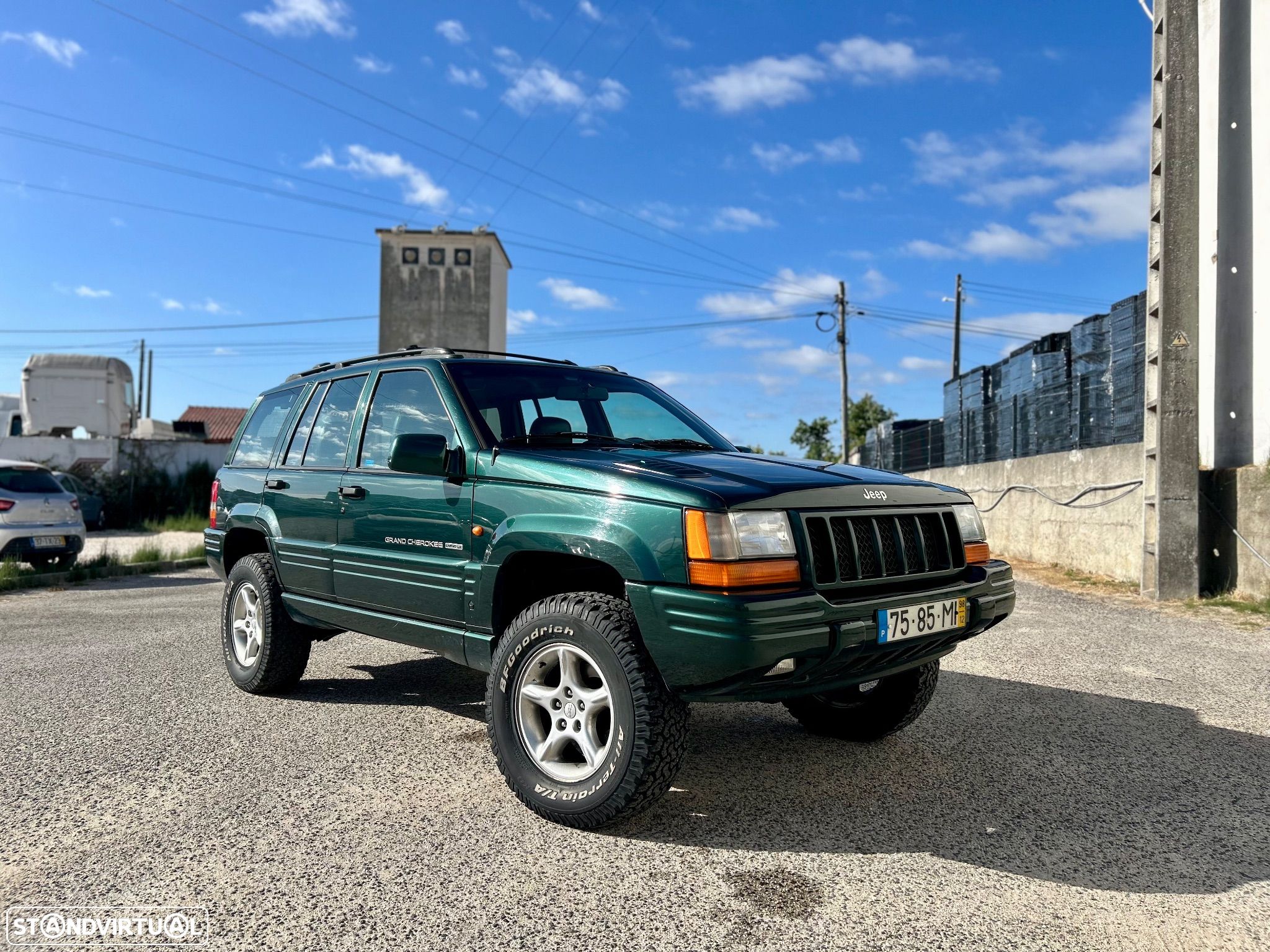 Jeep Grand Cherokee 5.9 LX - 1