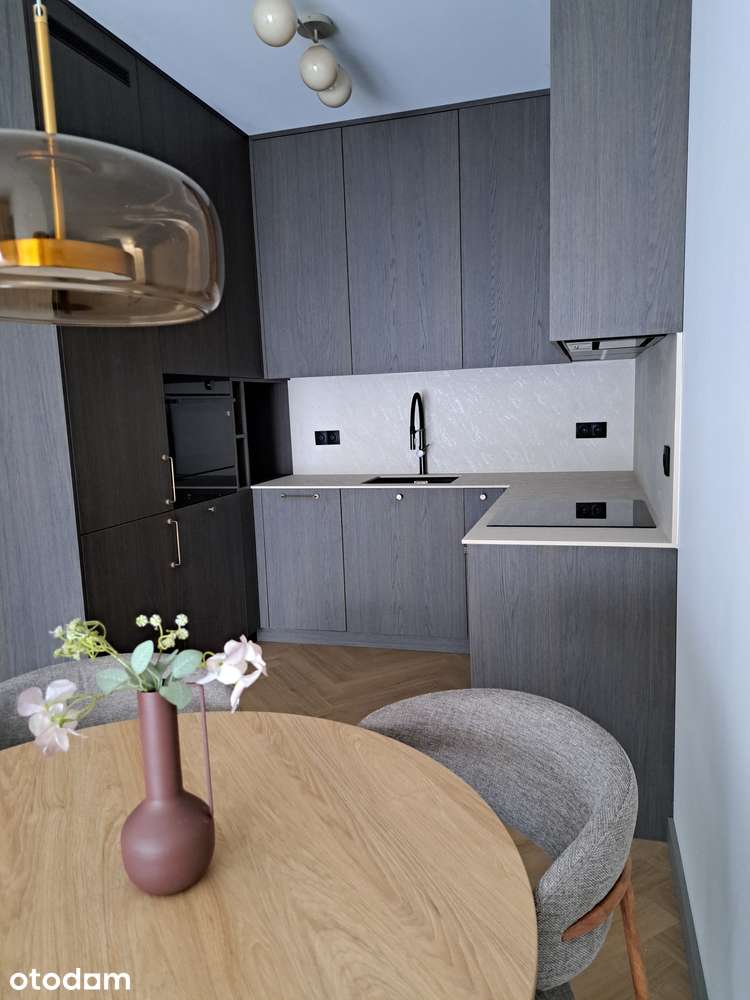 SOHO by Yareal | PIERWSZY NAJEM | 43 m² + 9,5 m² loggia | garaż