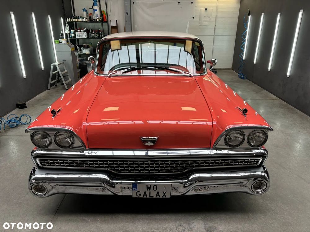 Ford Fairlane - 2