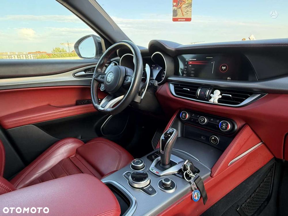 Alfa Romeo Stelvio 2.0 Turbo First Edition Q4 - 11