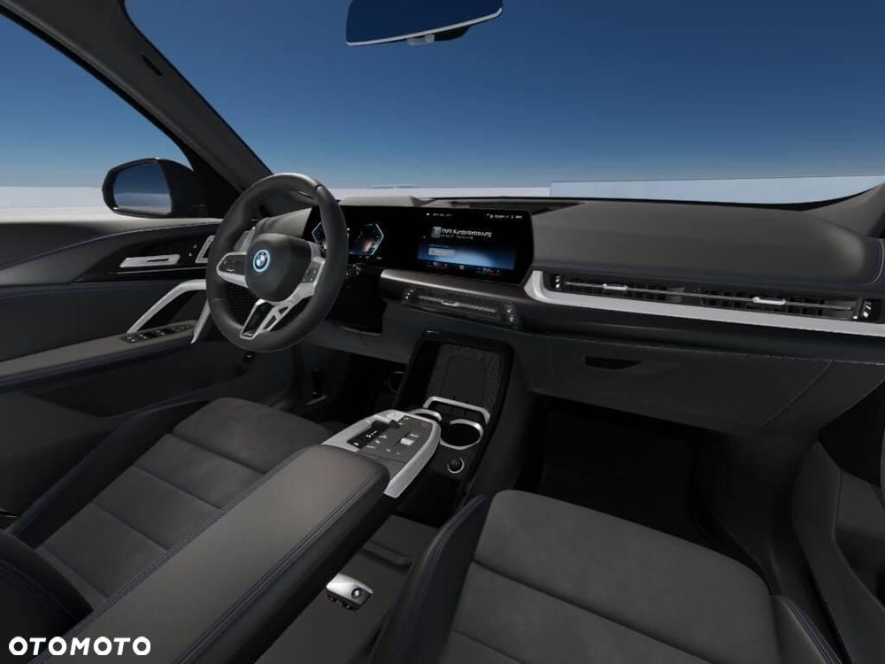 BMW iX1 xDrive30 66.5kWh M Sport - 8