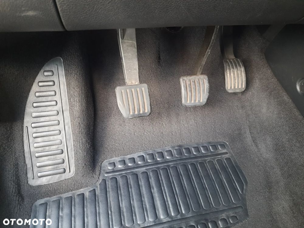 Ford Galaxy 1.8 TDCi Ghia - 10