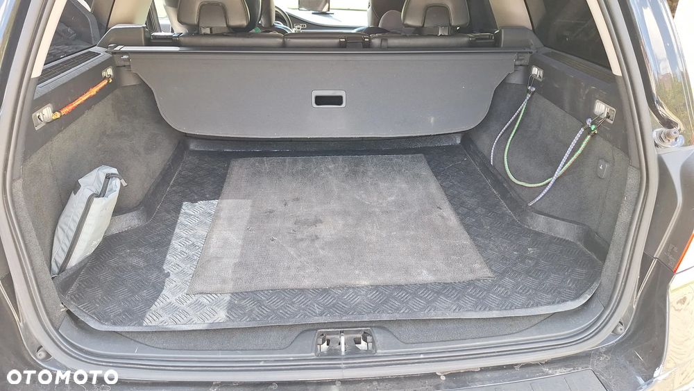 Volvo V70 D5 Momentum - 23