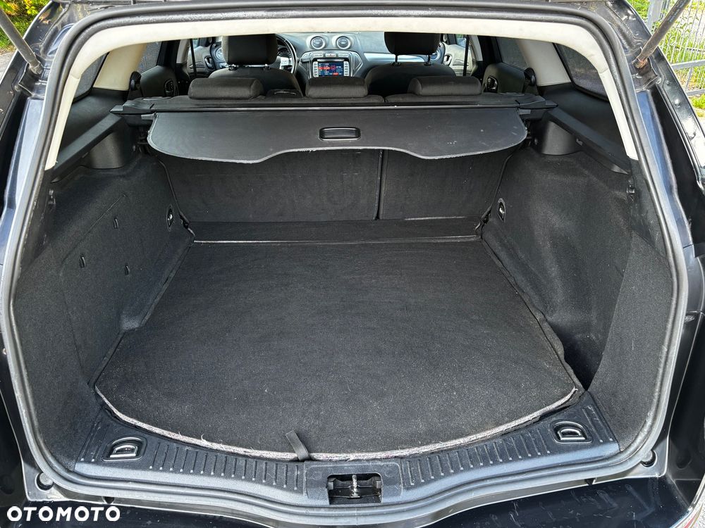 Ford Mondeo 2.0 Titanium - 27